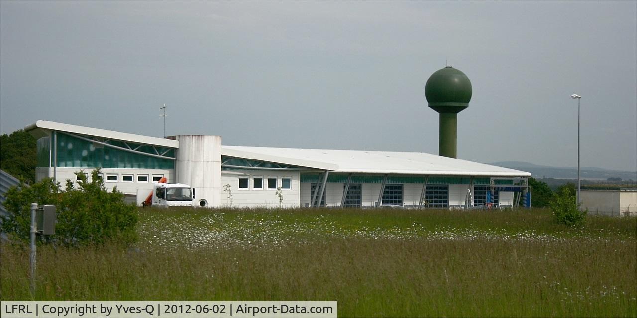 LFRL Airport - Lanveoc-Poulmic Naval Air Base (LFRL)