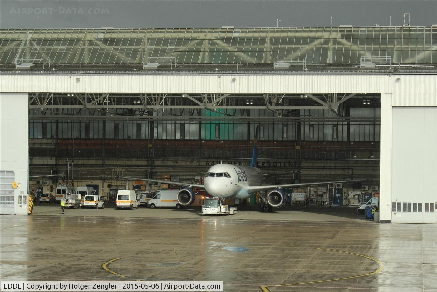 Düsseldorf International Airport, Düsseldorf Germany (EDDL) - View to the hangar of CONDOR...