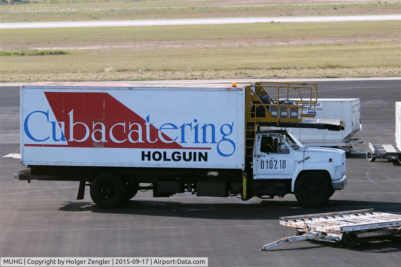 Frank País Airport, Holguín Cuba (MUHG) - Catering truck is on the way.....