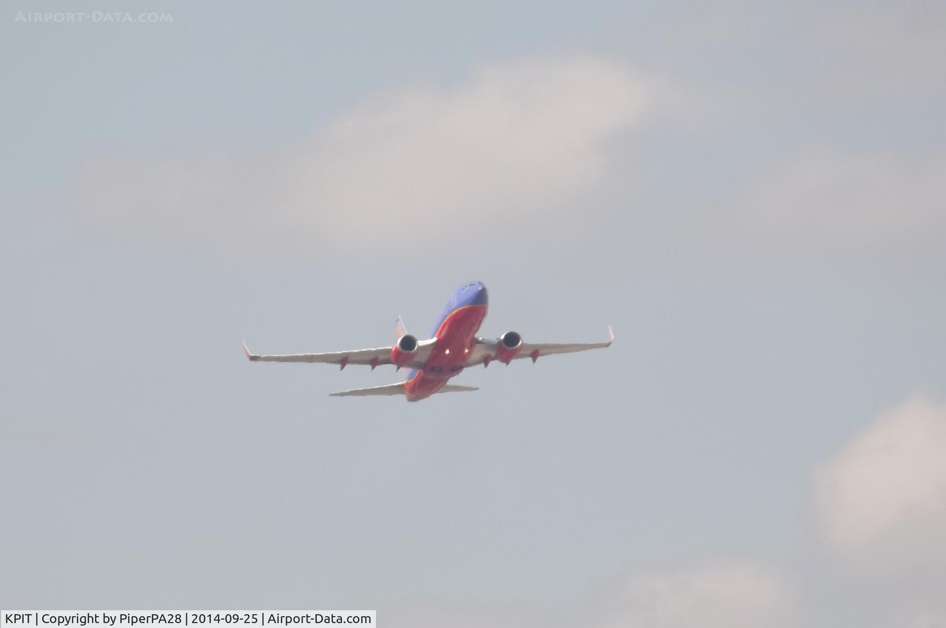 Pittsburgh International Airport (PIT) - Southwest 737 taking off from Pittsburgh International Airport.