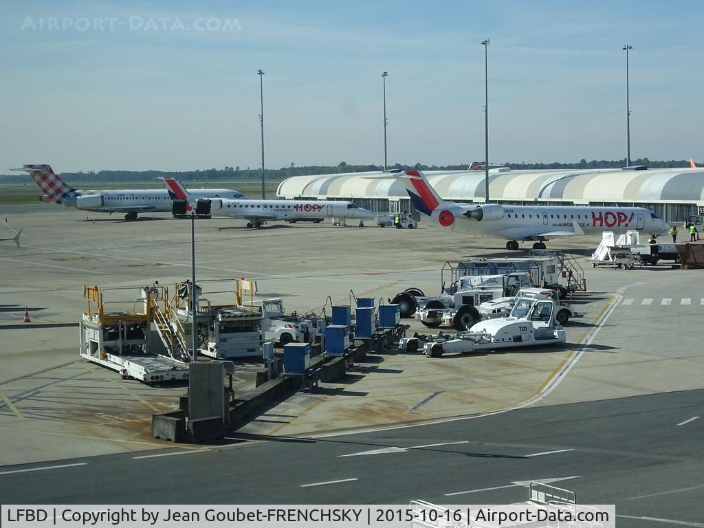 Bordeaux Airport, Merignac Airport France (LFBD) - Jetée ibérique
