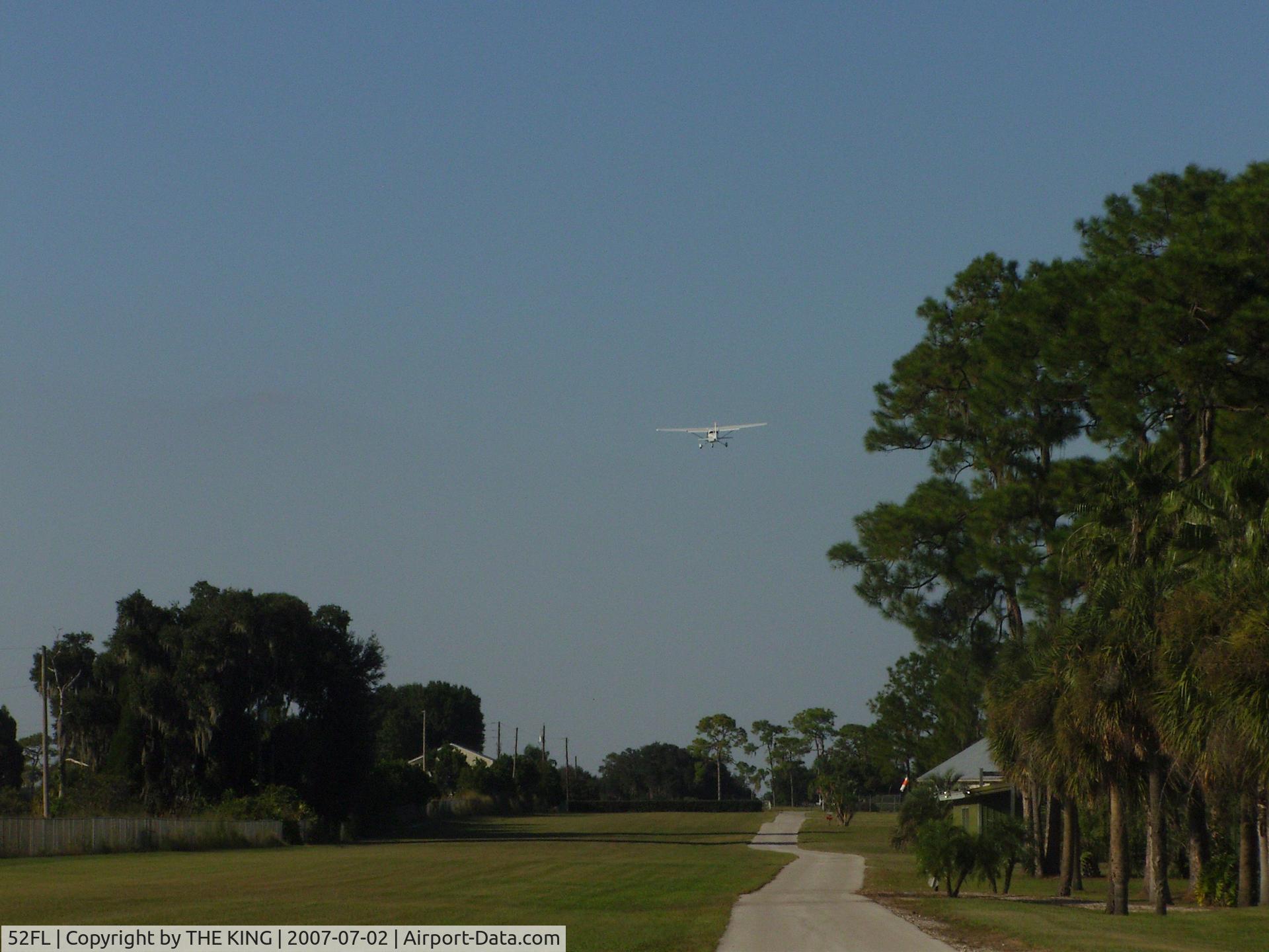Lake Clinch Airpark Airport (52FL) - GRASS STRIP  36-18