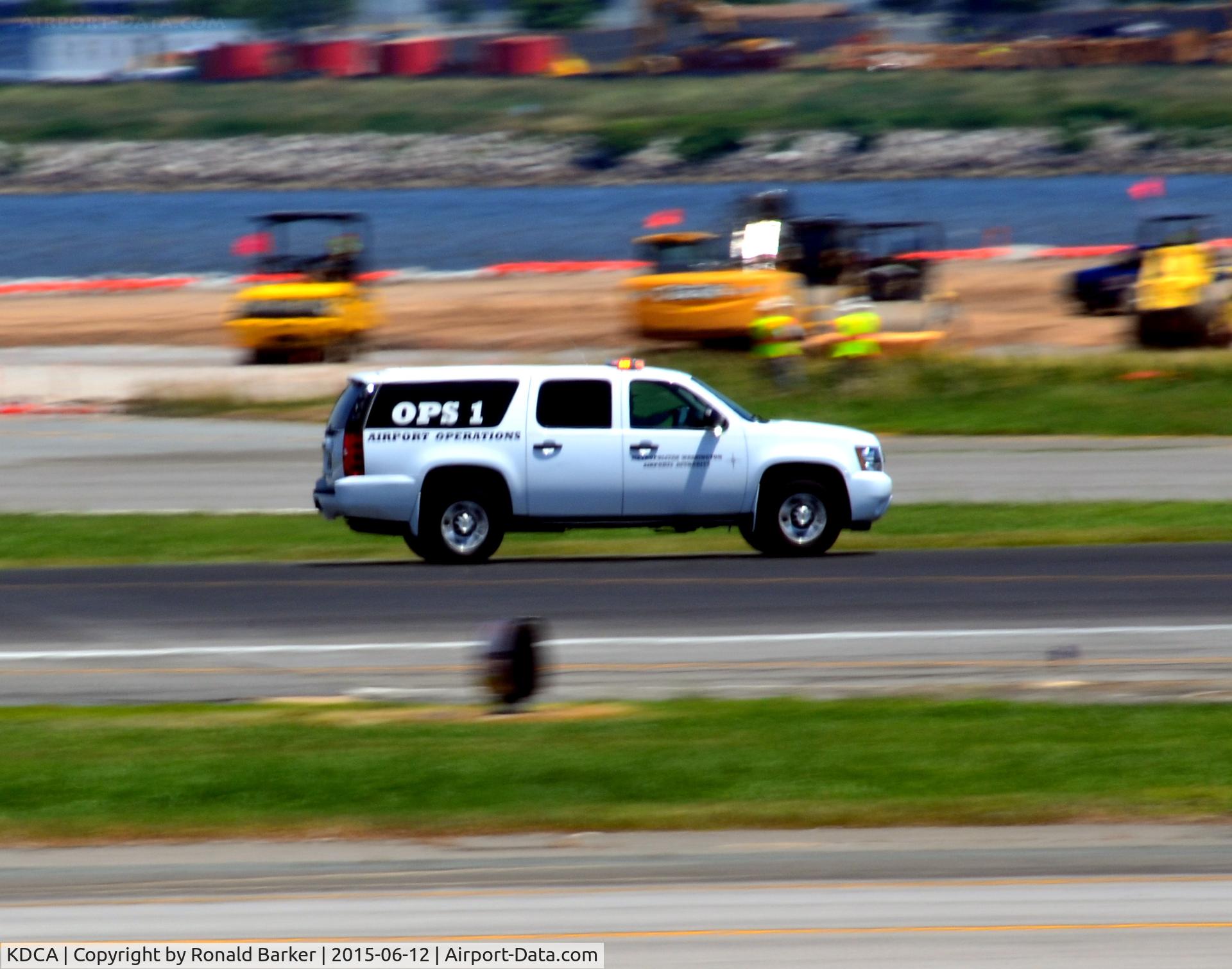 Ronald Reagan Washington National Airport (DCA) - OPS 1 making a runway check