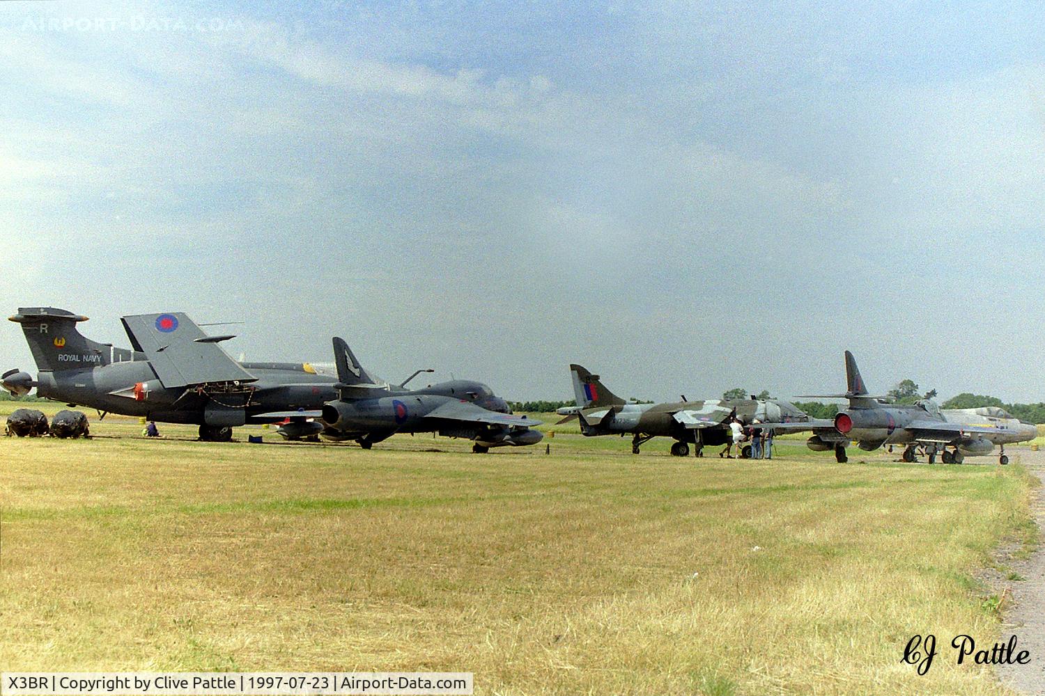 X3BR Airport - Line-up at Bruntingthorpe X3BR in July '97