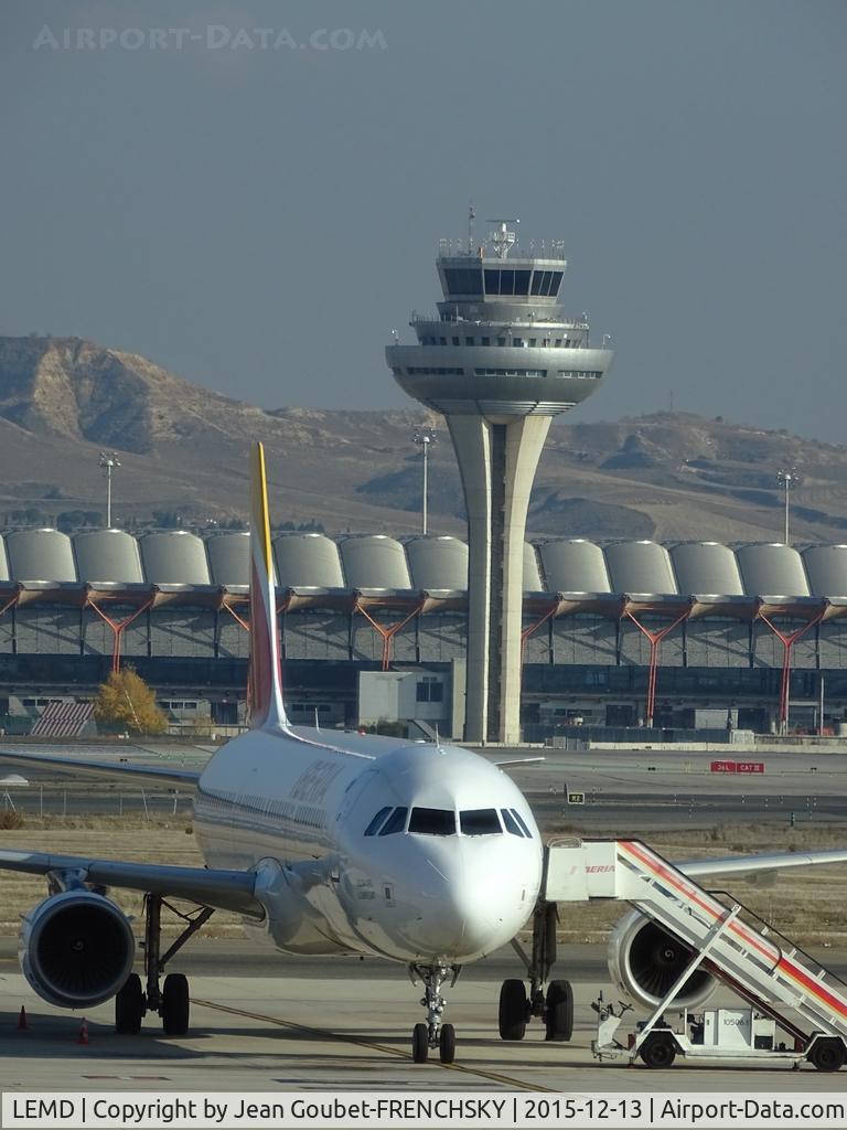 Barajas International Airport, Madrid Spain (LEMD) - Tower T4S