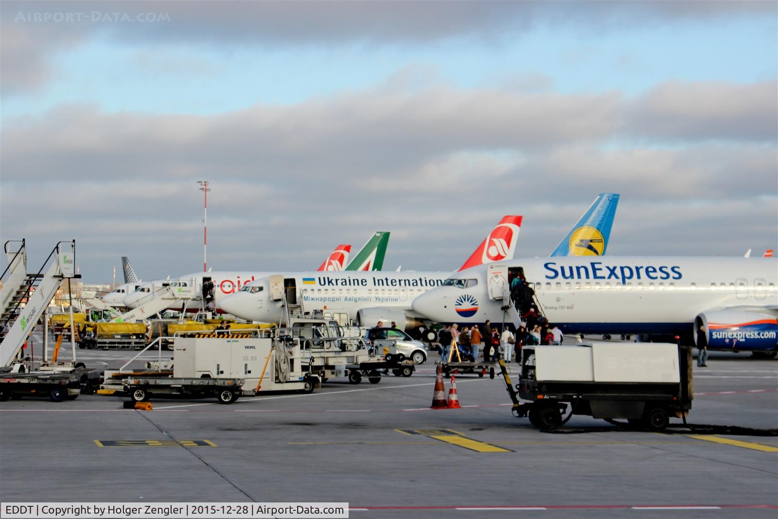 Tegel International Airport (closing in 2011), Berlin Germany (EDDT) - Five years before no one has thought that in 2015/16 just there a dramatically crowded apron will rise....  