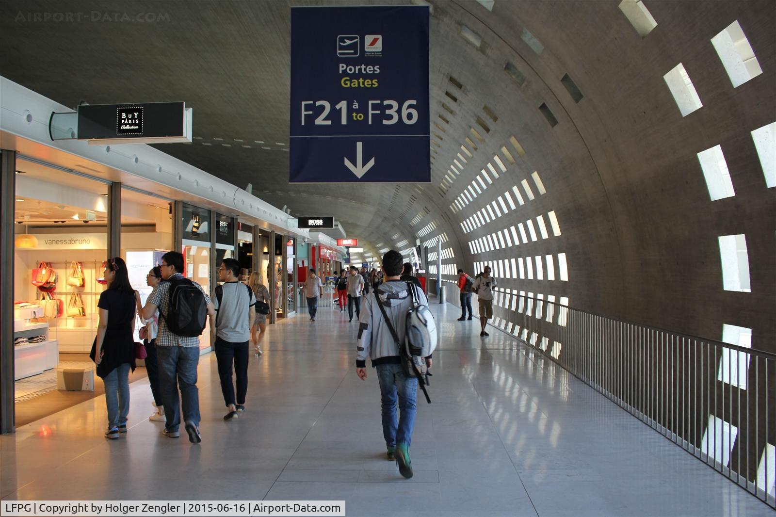 Paris Charles de Gaulle Airport (Roissy Airport), Paris France (LFPG) - How to spend 3 hours at CDG......