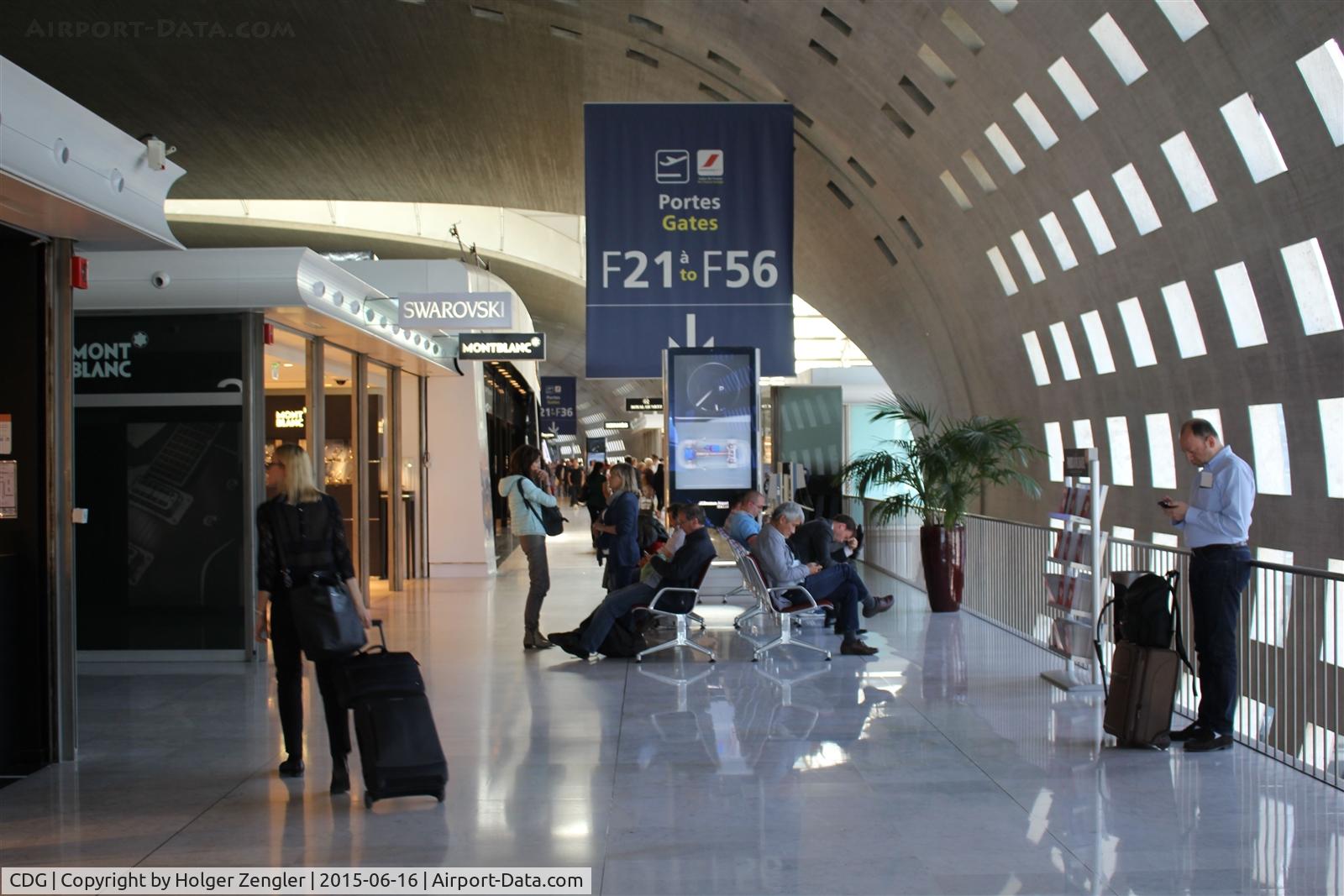Paris Charles de Gaulle Airport (Roissy Airport), Paris France (CDG) - How to spend 3 hours at CDG......