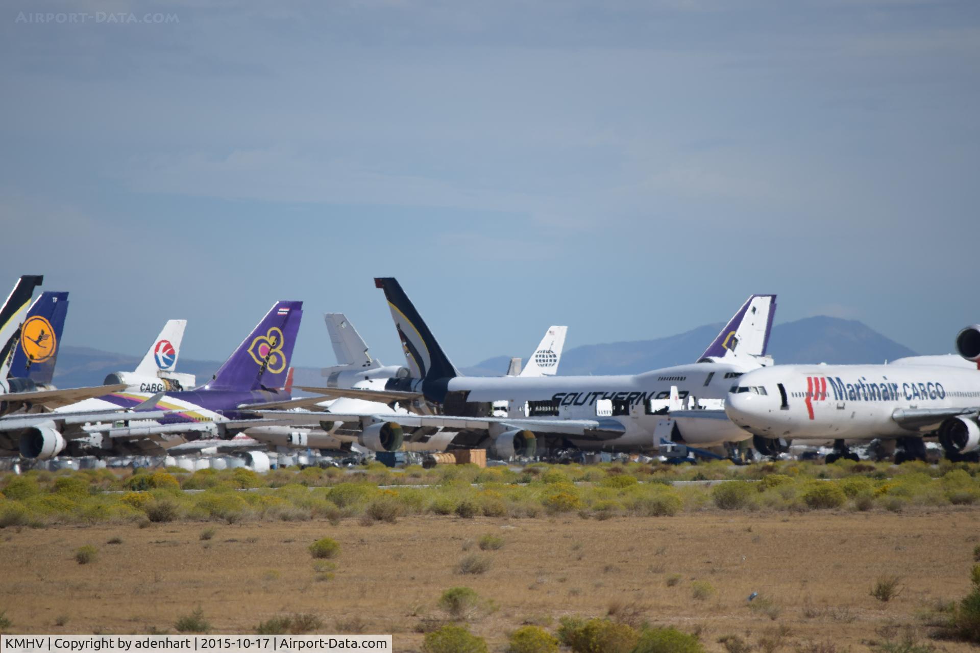 Mojave Airport (MHV) - Boneyard @ KMHV