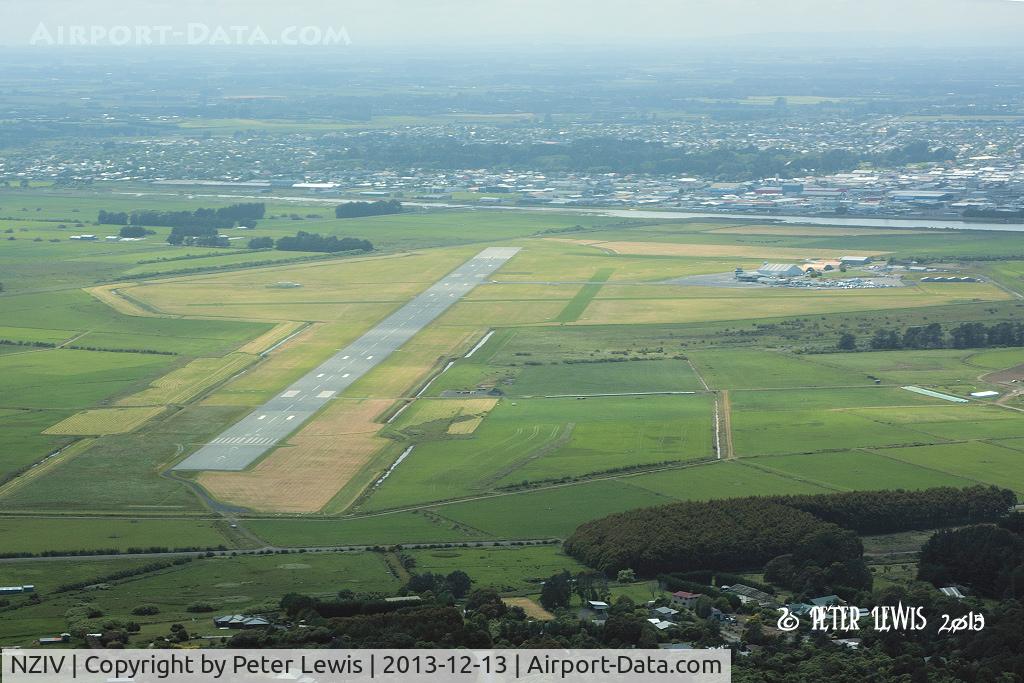 NZIV Airport - turning finals IV