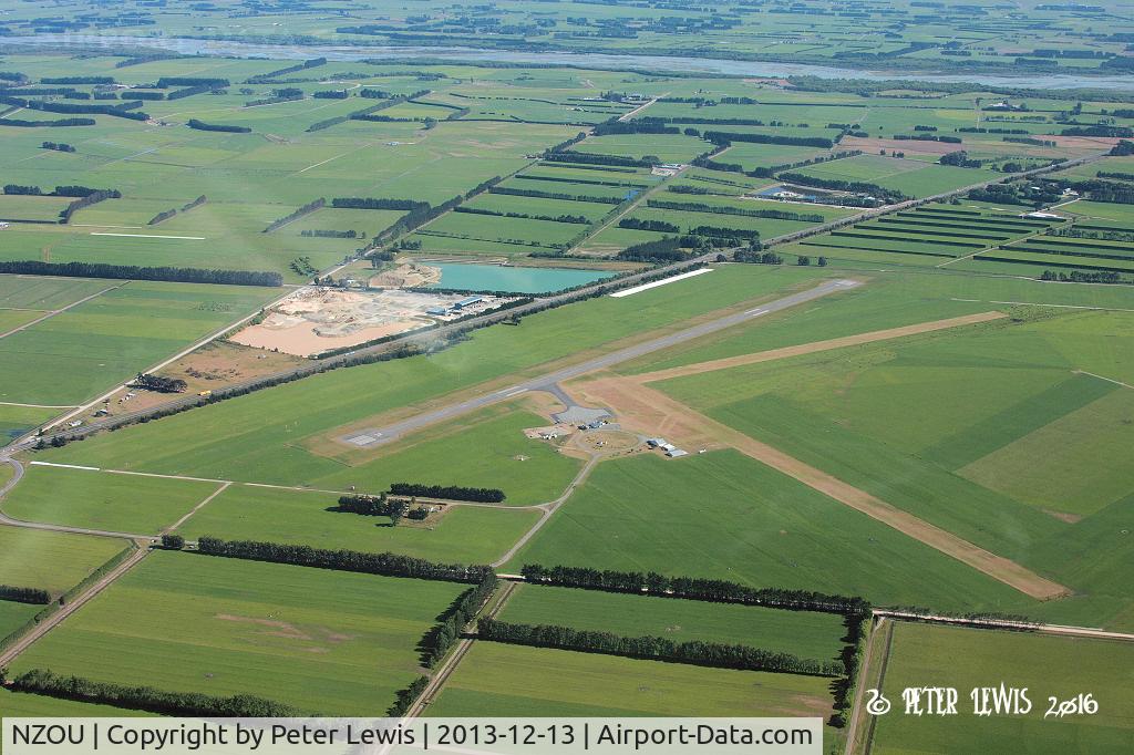 Oamaru Aerodrome Airport, Oamaru New Zealand (NZOU) - transitting OU