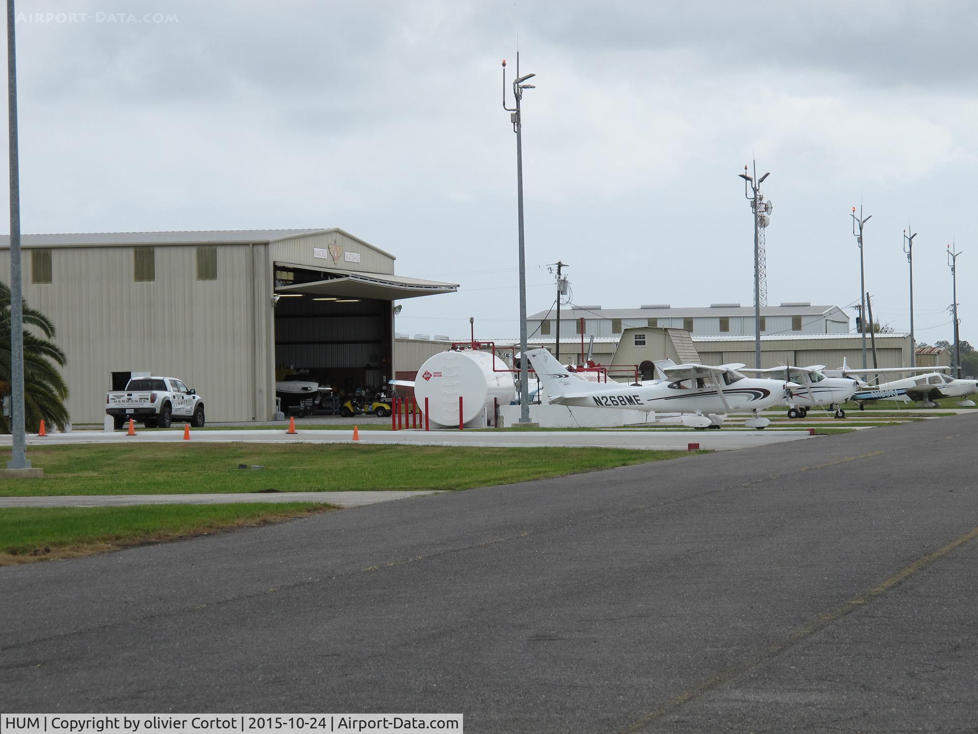 Houma-terrebonne Airport (HUM) - Large airport with many helicopters working with off-shore oil companies