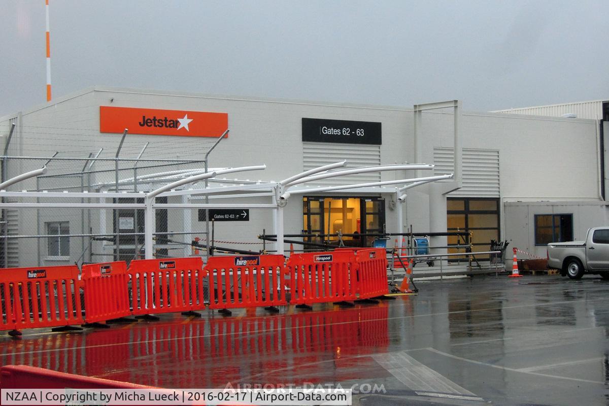 Auckland International Airport, Auckland New Zealand (NZAA) - The new shed at Auckland's domestic part with gates 62 and 63, for the new Jetstar regional prop services