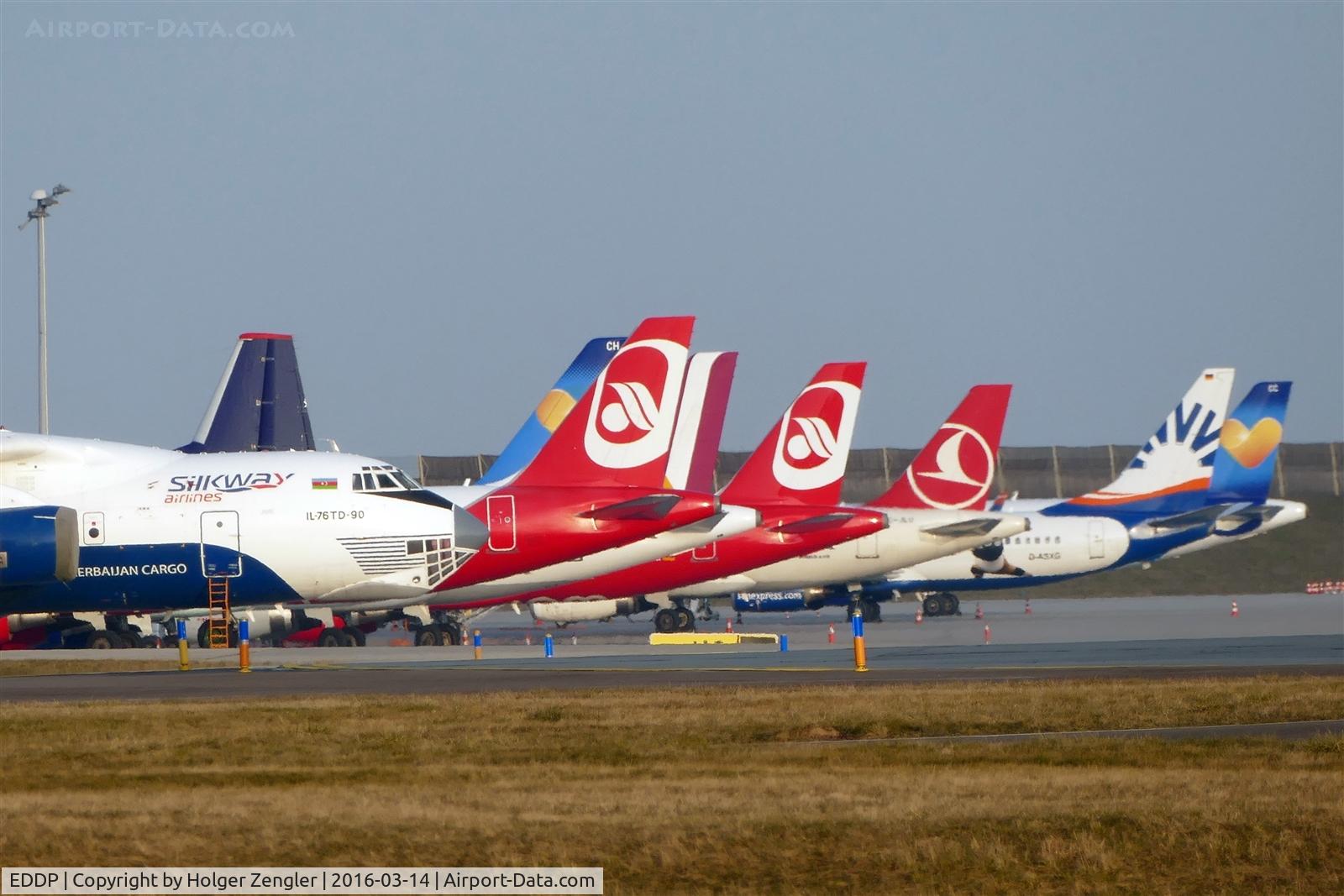 Leipzig/Halle Airport, Leipzig/Halle Germany (EDDP) - Rush hour on apron 1...