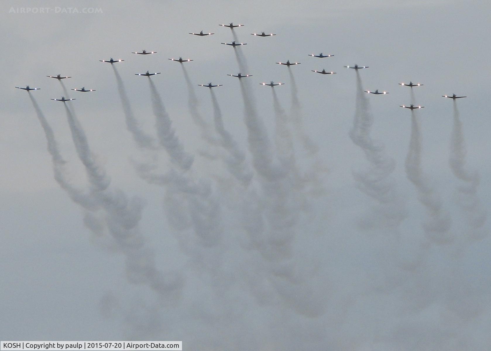 Wittman Regional Airport (OSH) - AirVenture 2015