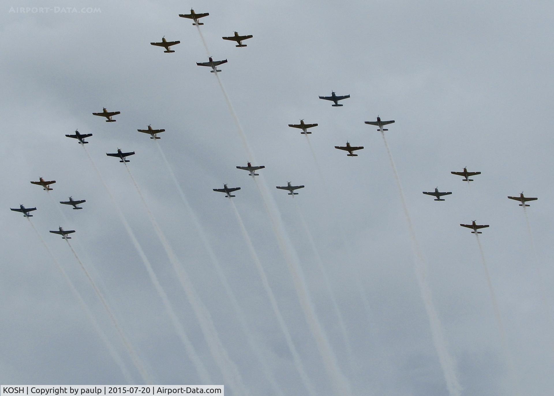 Wittman Regional Airport (OSH) - AirVenture 2015 