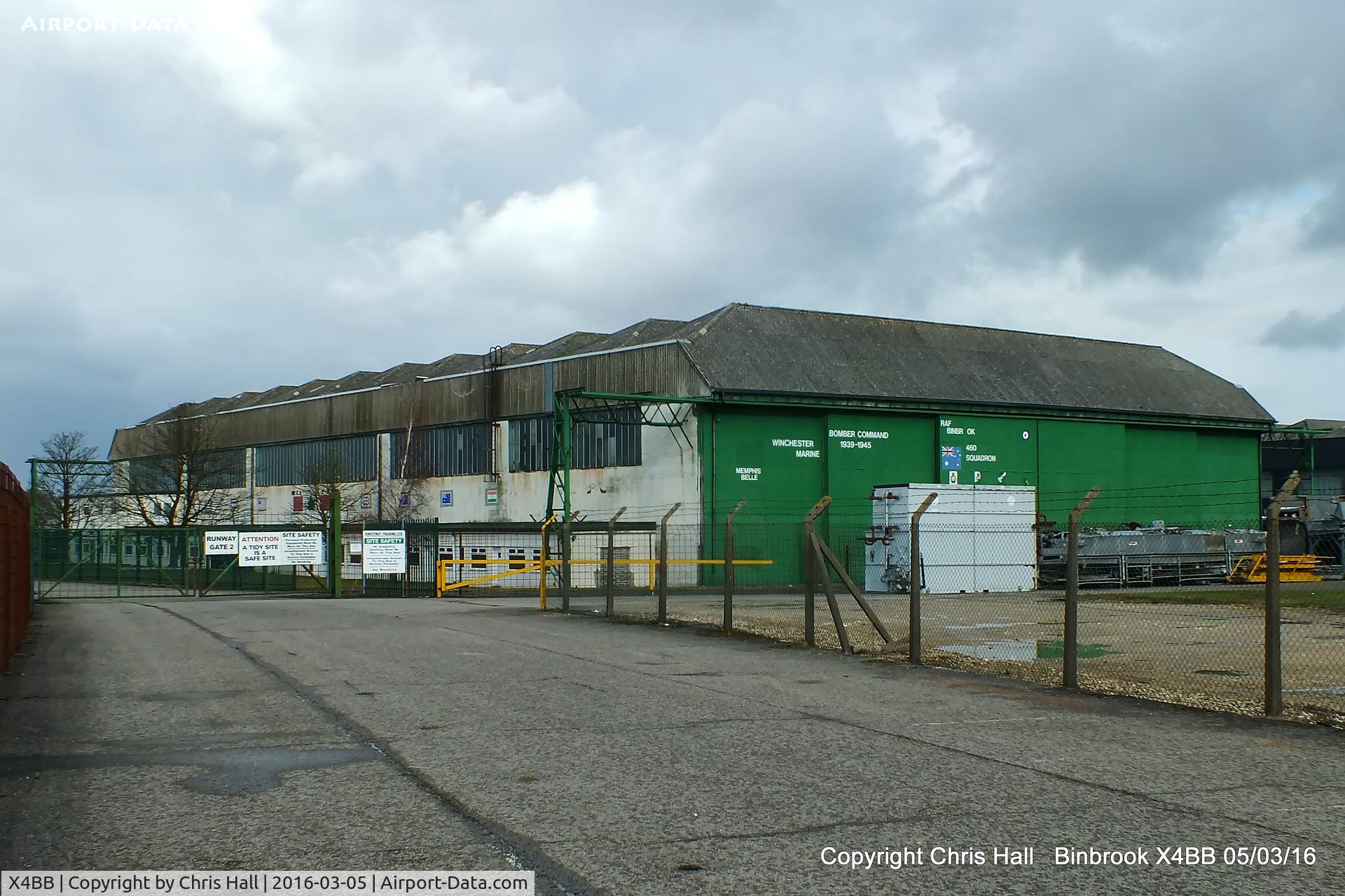 X4BB Airport - one of the surviving hangars at the former RAF Binbrook