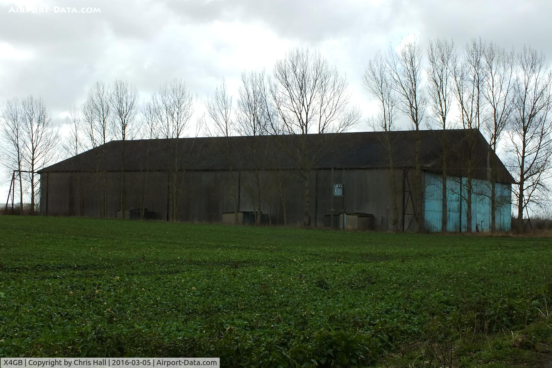 X4GB Airport - surviving WWII hangar at the former RAF Grimsby