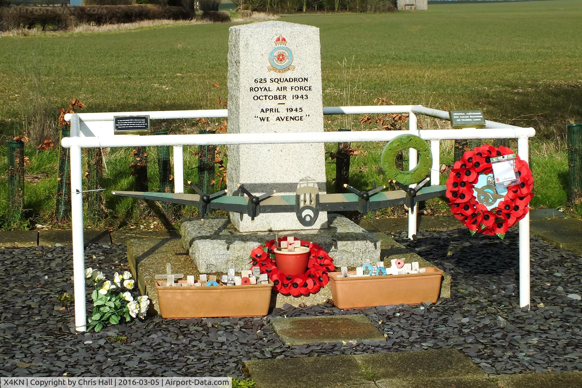X4KN Airport - Memorial at the former RAF Kelstern