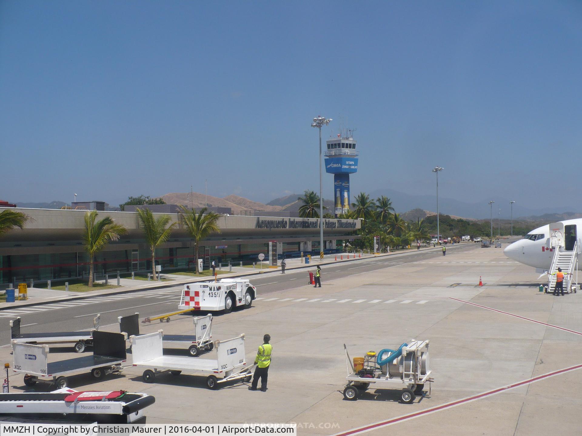 Ixtapa-Zihuatanejo International Airport, Ixtapa-Zihuatanejo, Guerrero Mexico (MMZH) - Zihuatanejo Airport Ramp
