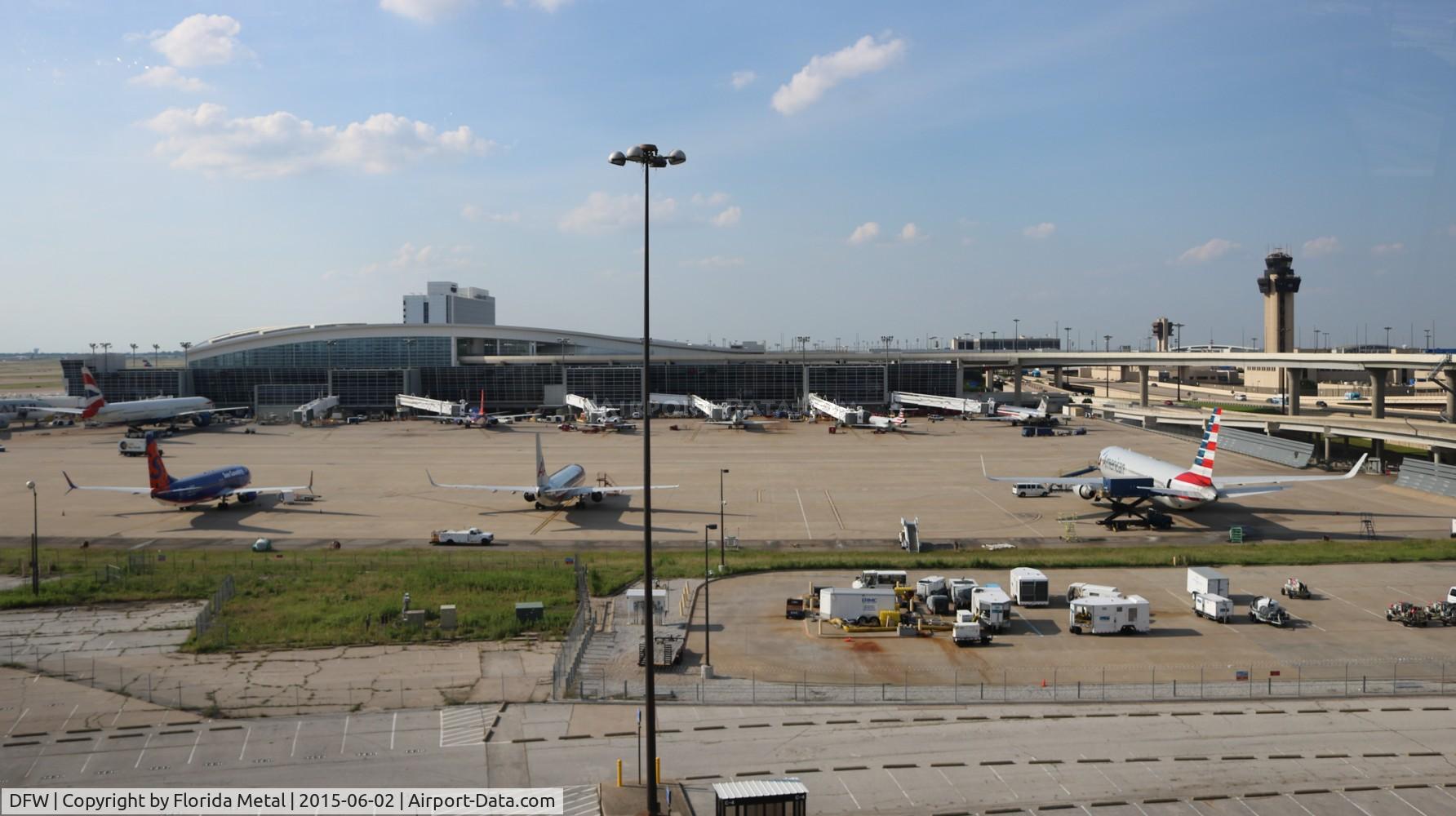 Dallas/fort Worth International Airport (DFW) - Dallas from the Air train