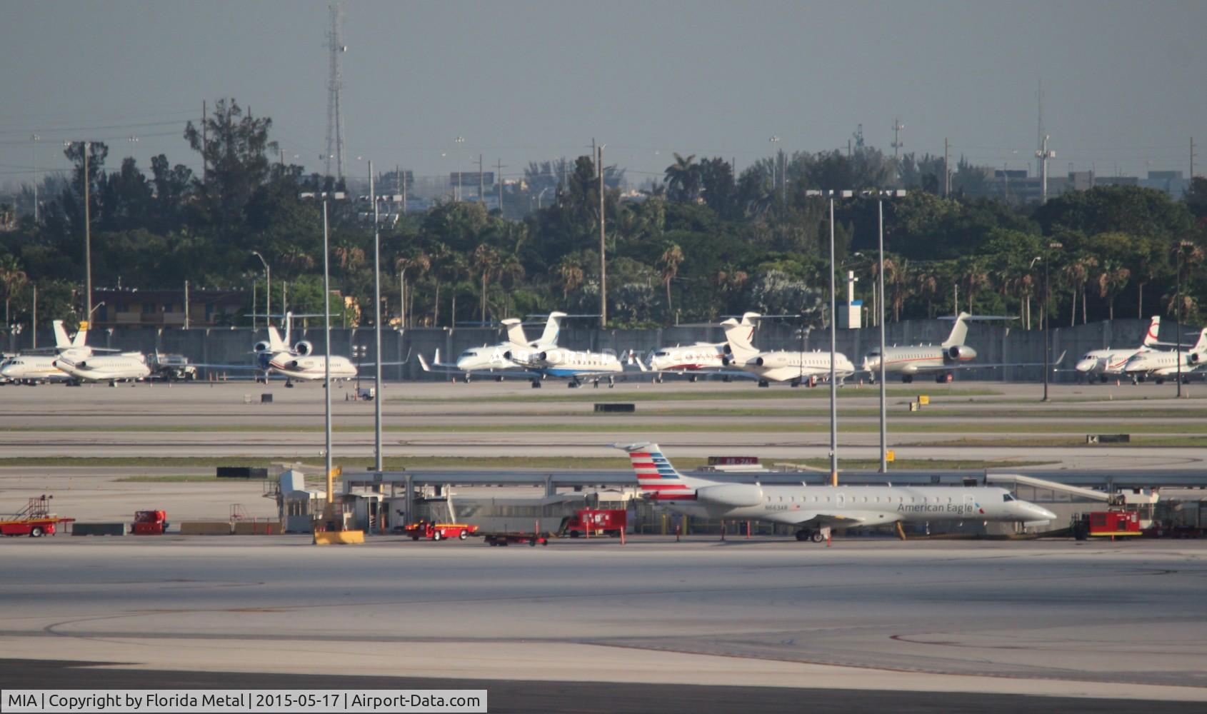Miami International Airport (MIA) - Bizjets