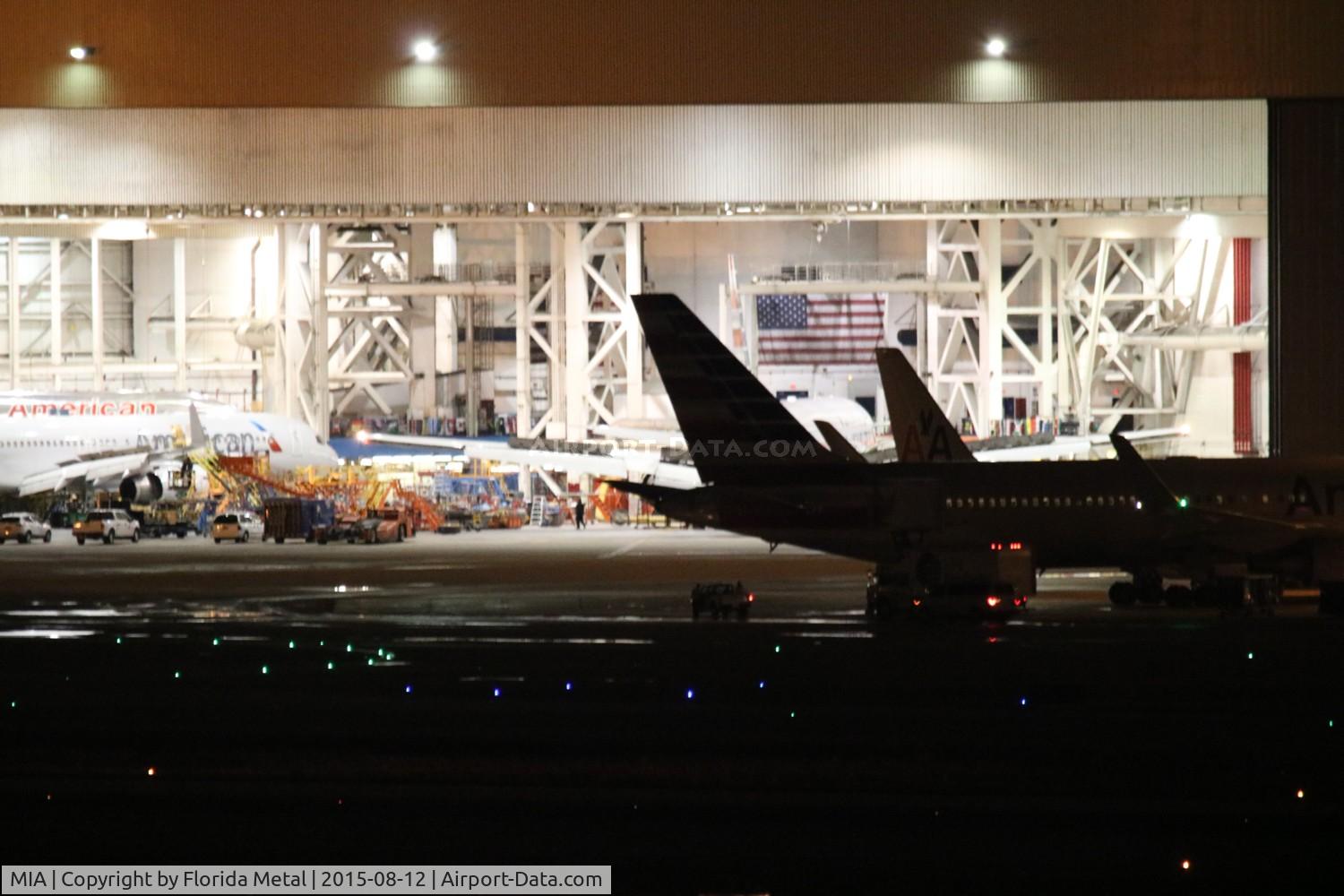 Miami International Airport (MIA) - Maintenance hangar