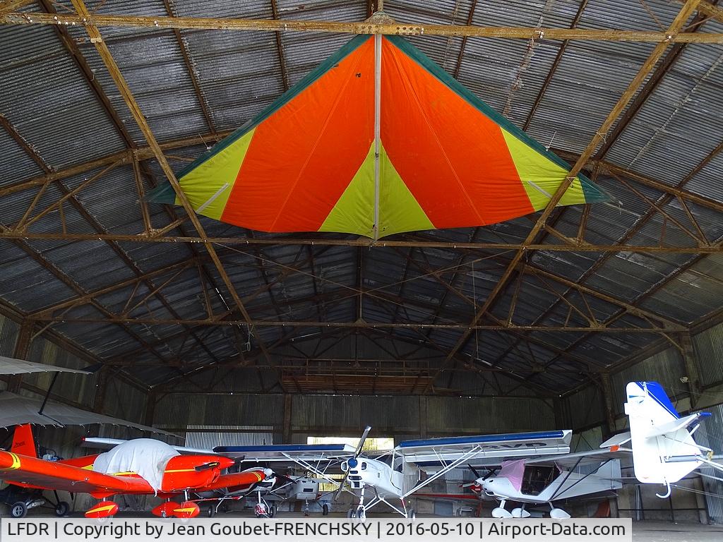La Réole Floudes Airport, La Réole France (LFDR) - Aérodrome de la Réole