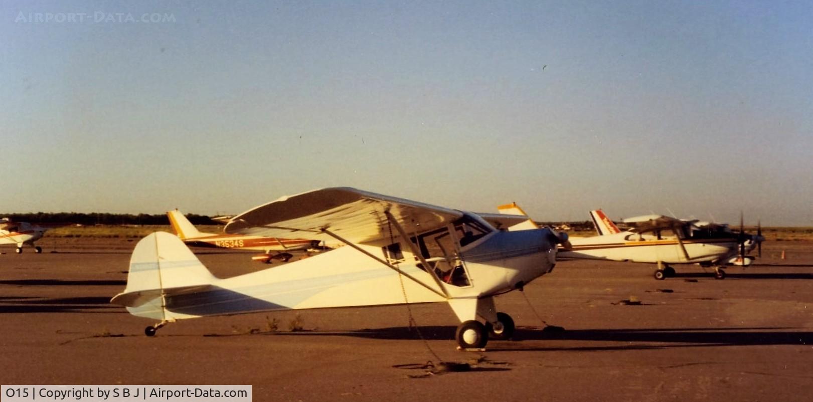 Turlock Municipal Airport (O15) - 932 at Turlock airport. Alright airport unless keeping your plane clean is important to you. Far more dust in the dry months then I ever encountered before.