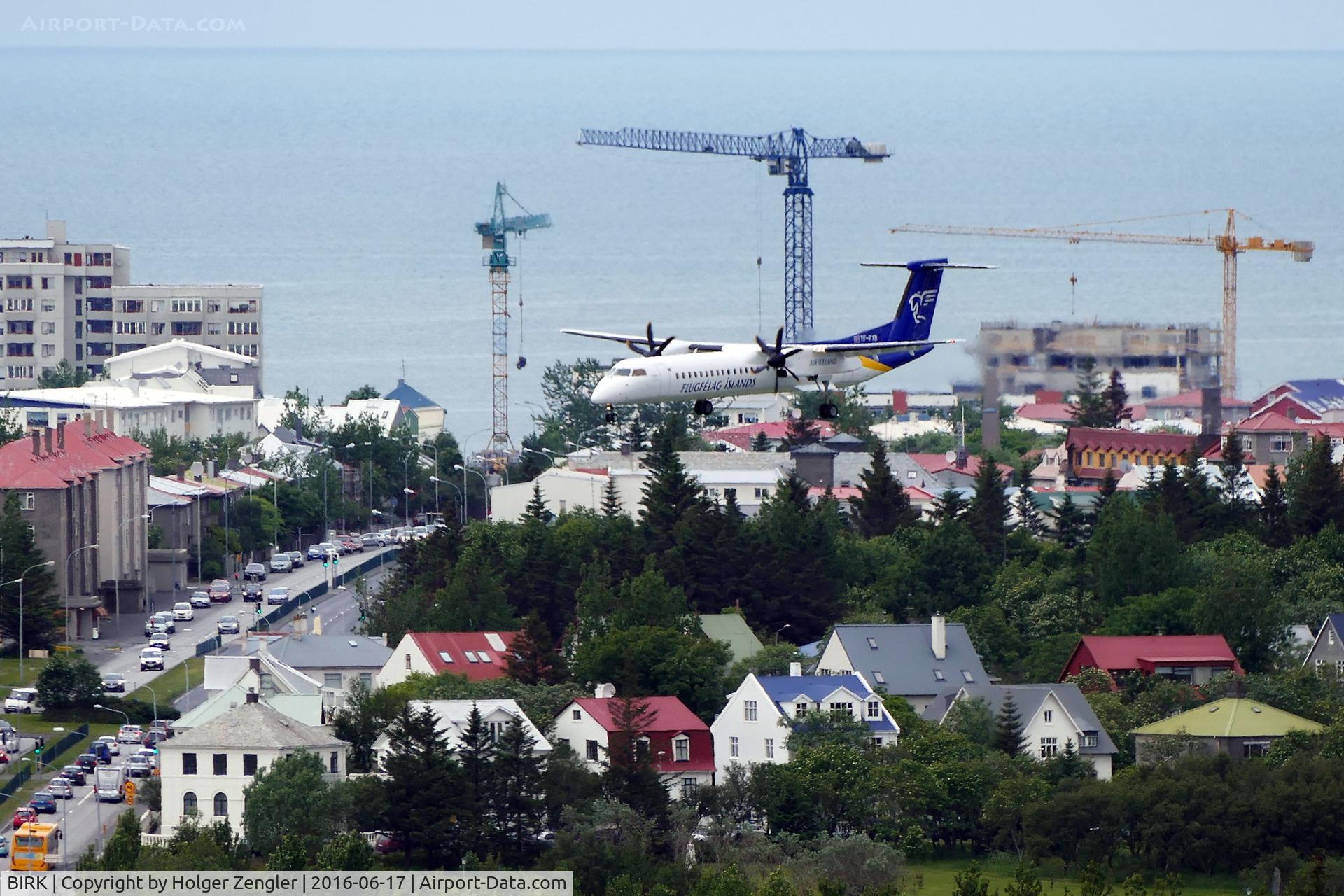 Reykjavík Airport, Reykjavík Iceland (BIRK) - Inbound traffic for rwy 19.....