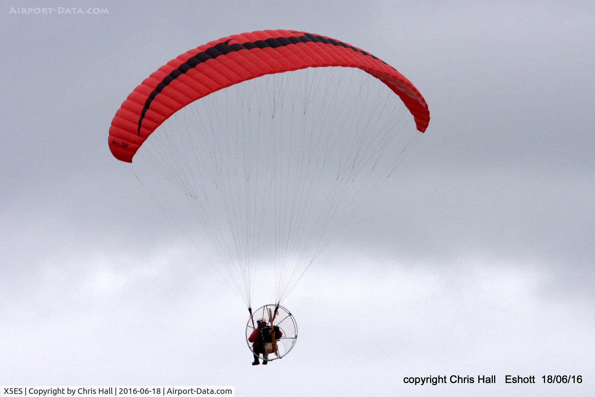 X5ES Airport - motorised paraglider at the Great North Fly in. Eshott