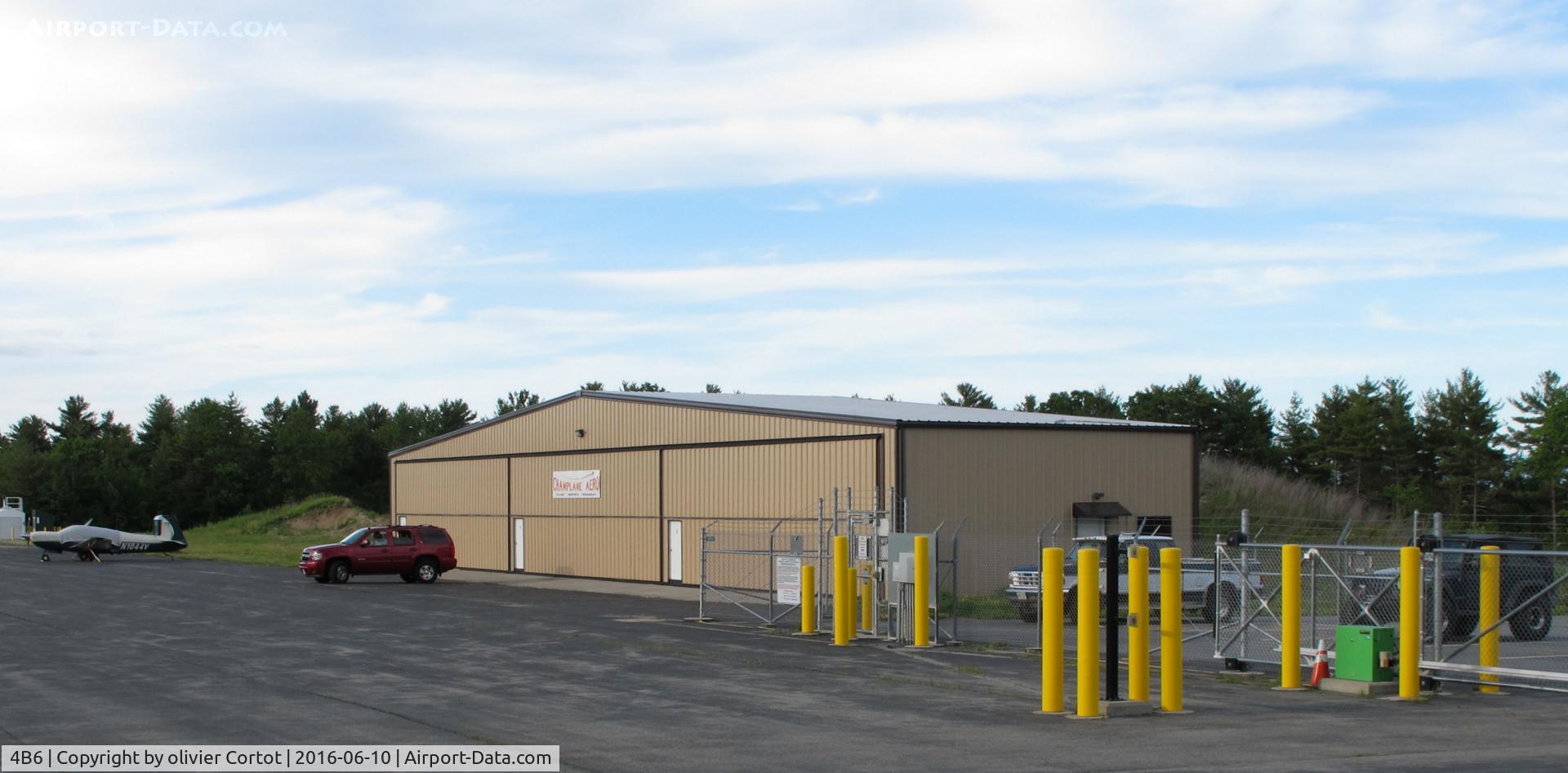 Ticonderoga Municipal Airport (4B6) - the buildings