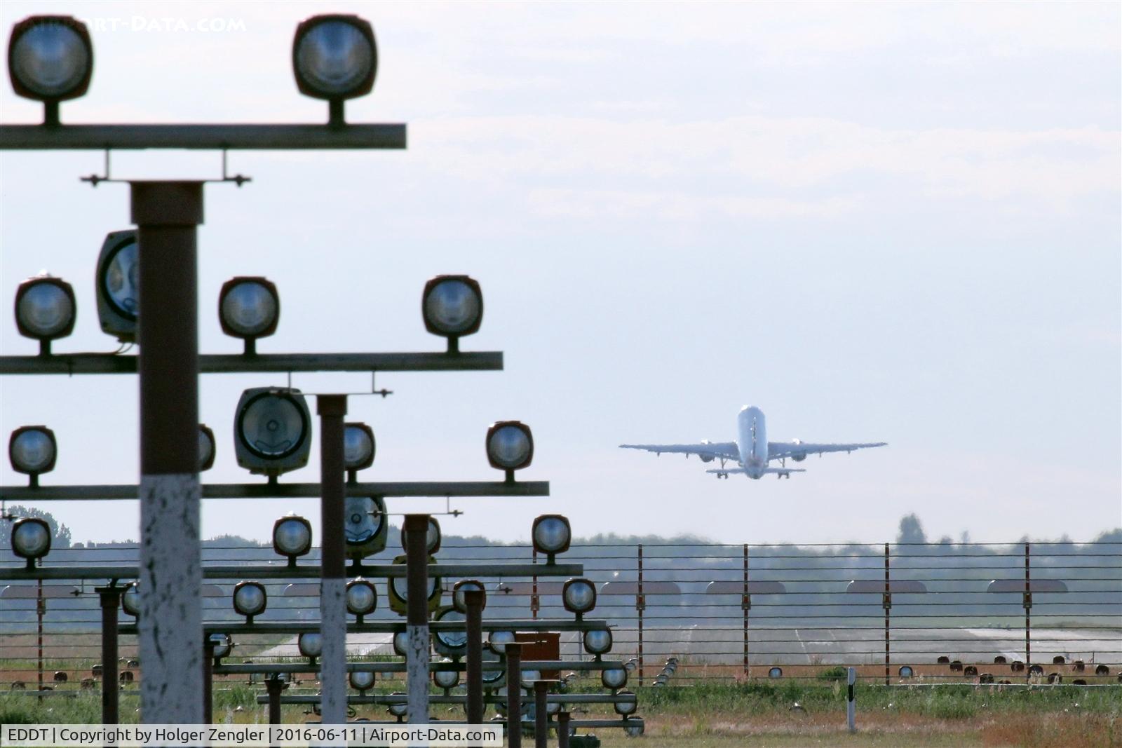 Tegel International Airport (closing in 2011), Berlin Germany (EDDT) - TXL waving good bye tour no.4 since 2011 