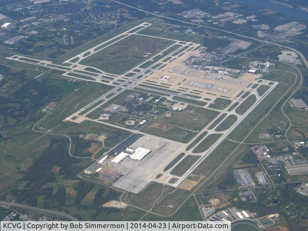 Cincinnati/northern Kentucky International Airport (CVG) - Looking north from 10,000 ft.