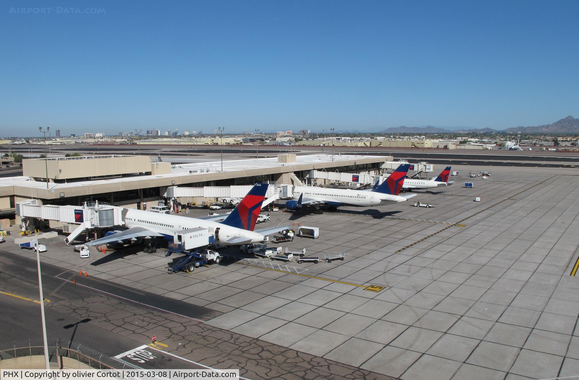 Phoenix Sky Harbor International Airport (PHX) - Delta terminal