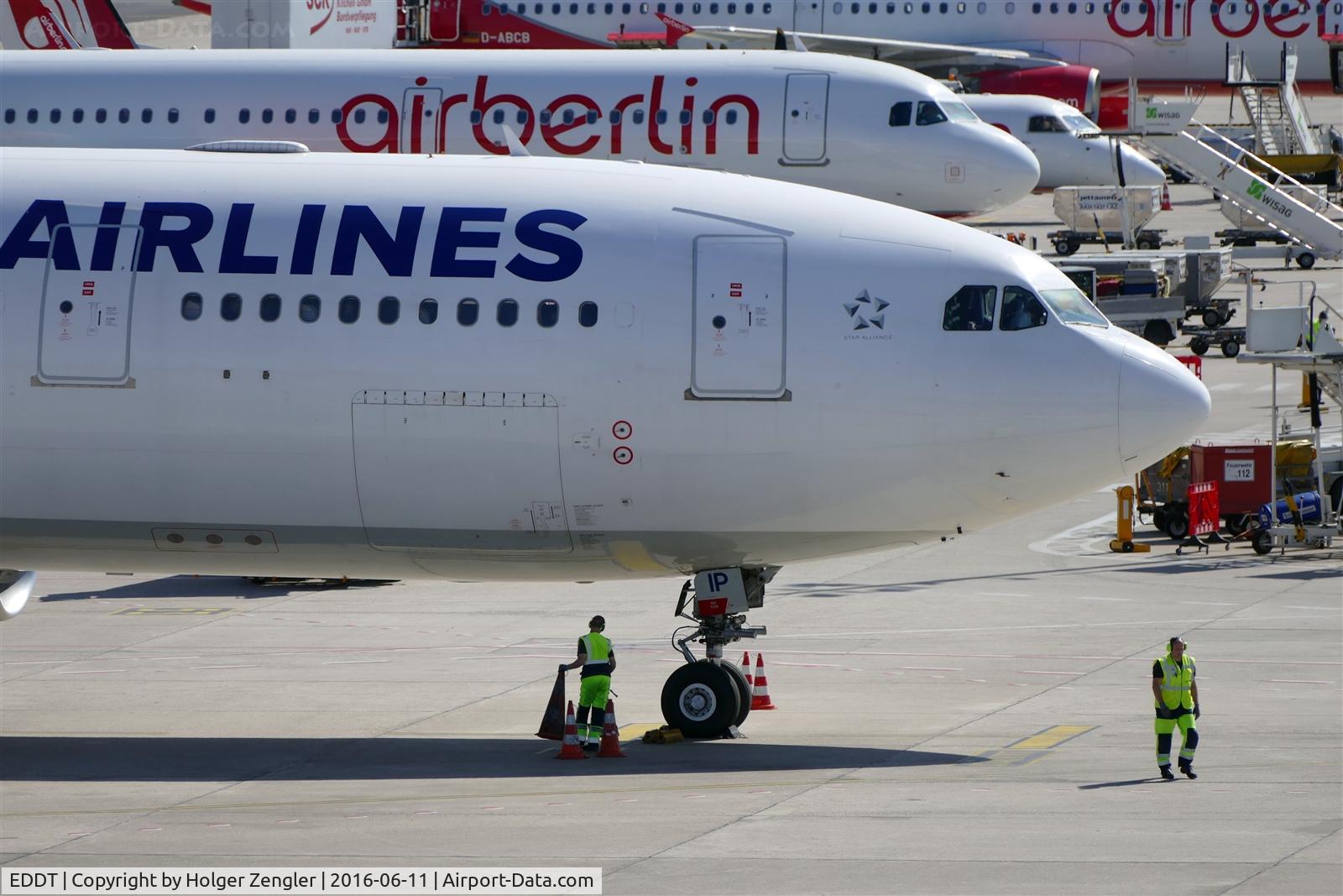 Tegel International Airport (closing in 2011), Berlin Germany (EDDT) - TXL waving good bye tour no.4 since 2011