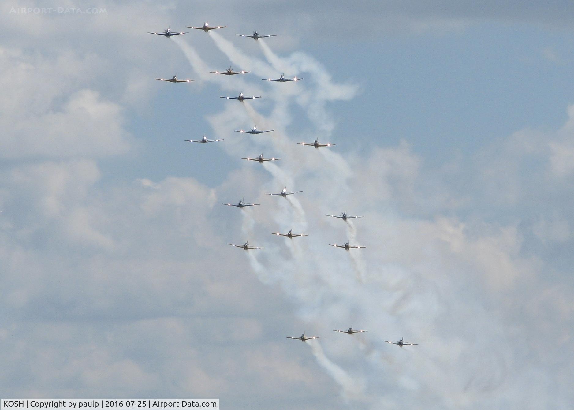 Wittman Regional Airport (OSH) - AirVenture 2016.
