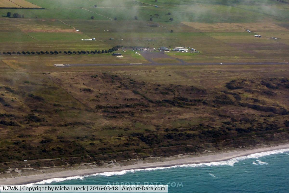 Whakatane Aerodrome Airport, Whakatane New Zealand (NZWK) - Taken from ZK-CIC, WHK-AKL