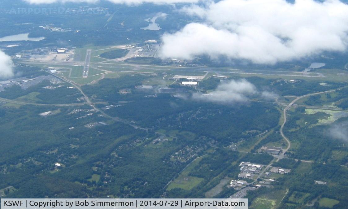 Stewart International Airport (SWF) - Looking south