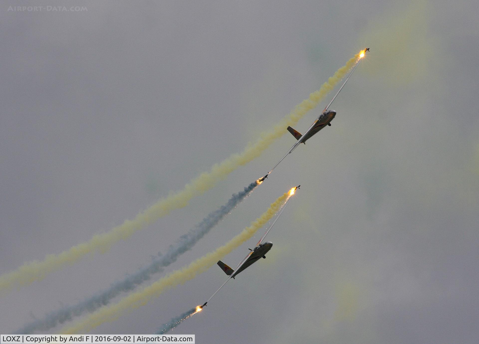 LOXZ Airport - LET Blanik L 13 at Airpower 16