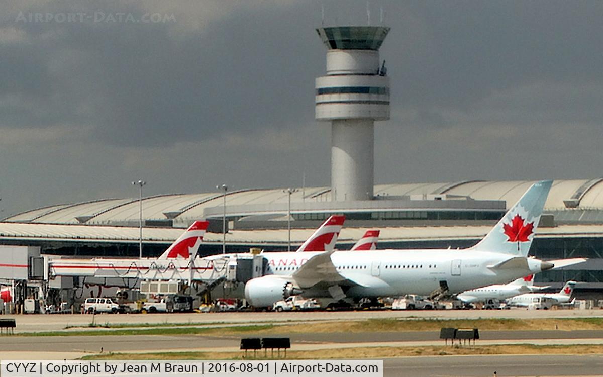 Toronto Pearson International Airport (Toronto/Lester B. Pearson International Airport, Pearson Airport), Toronto, Ontario Canada (CYYZ) - Toronto Pearson International Airport is Canada's largest & busiest airport