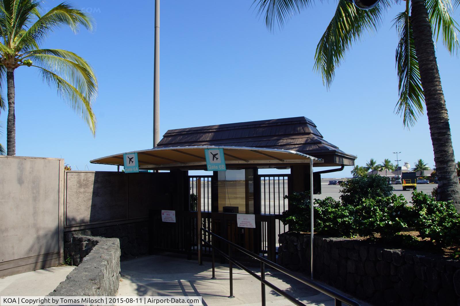 Kona International At Keahole Airport (KOA) - Real gates ...