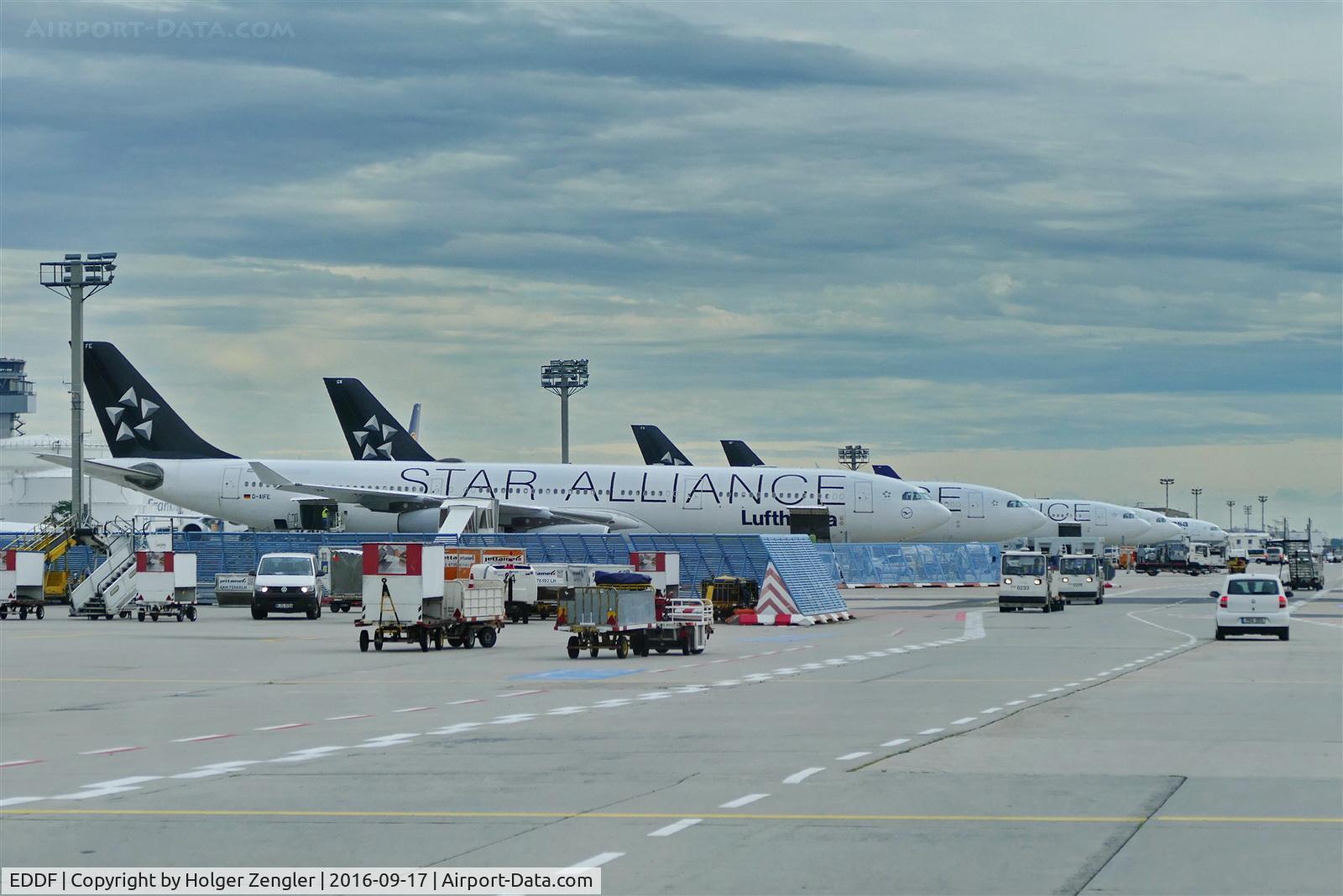 Frankfurt International Airport, Frankfurt am Main Germany (EDDF) - View along 