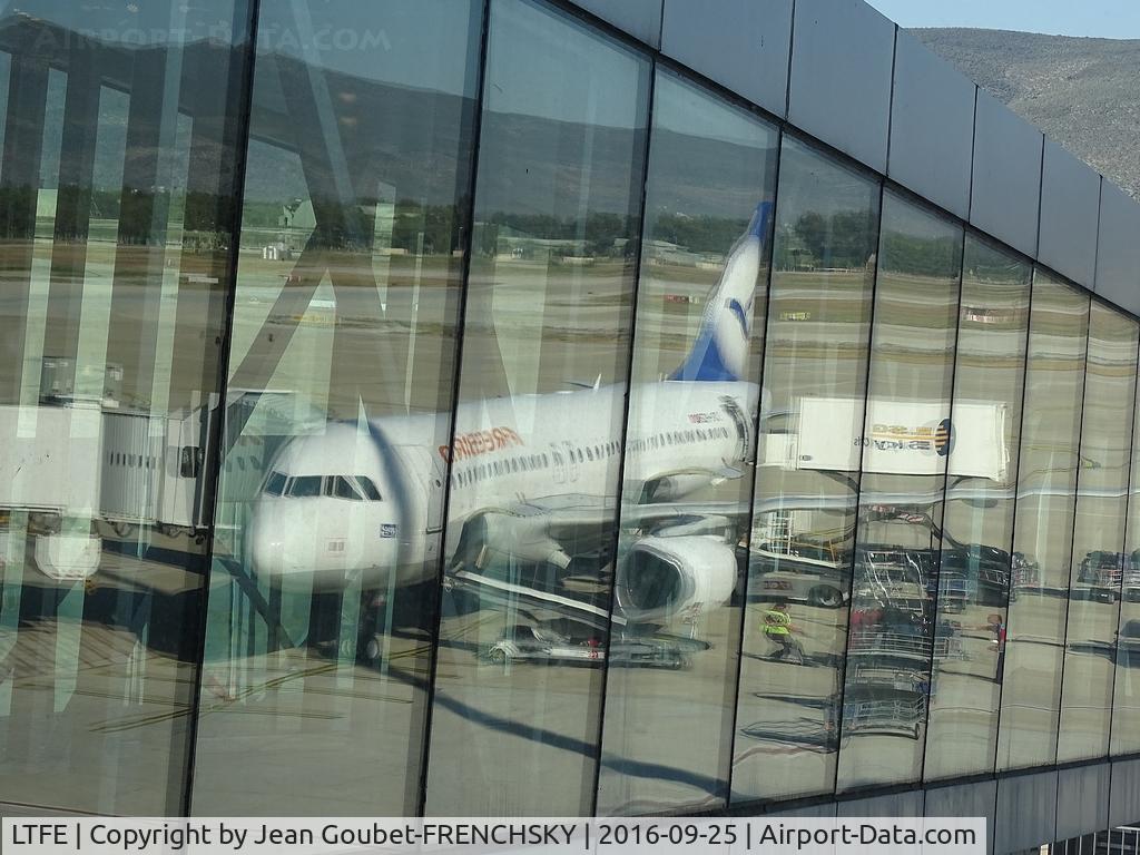 Milas-Bodrum Airport, Milas Turkey (LTFE) - Freebird airlines