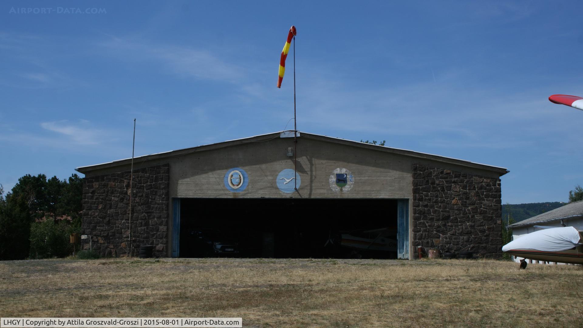 LHGY Airport - Gyöngyös-Pipishegy Airfield, Hungary
