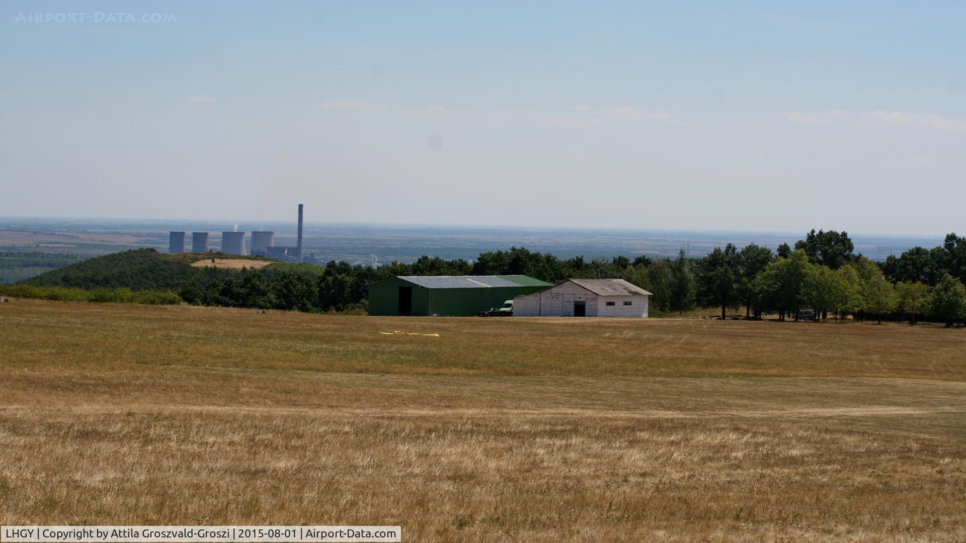 LHGY Airport - Gyöngyös-Pipishegy Airfield, Hungary