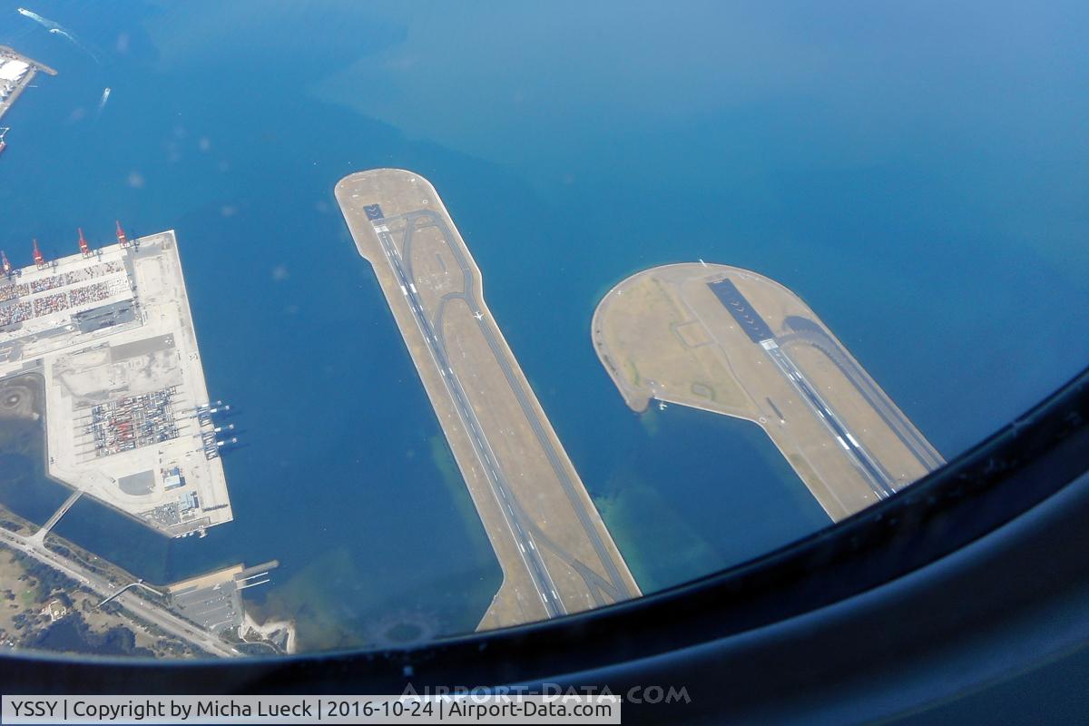 Sydney Airport, Mascot, New South Wales Australia (YSSY) - Crossing the airport before a long right turn and finals with spectacular views on the city (ZK-OKM, AKL-SYD).