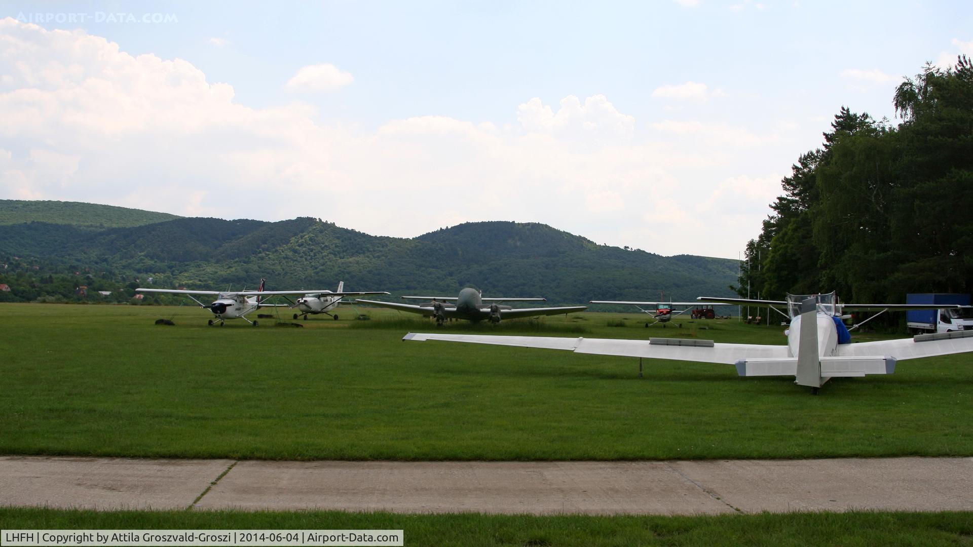 LHFH Airport - Budakeszi-Farkashegy Airfield, Hungary