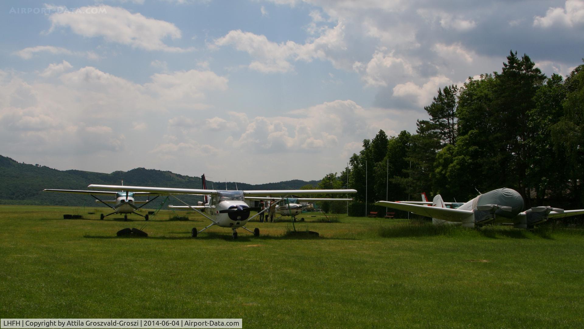LHFH Airport - Budakeszi-Farkashegy Airfield, Hungary