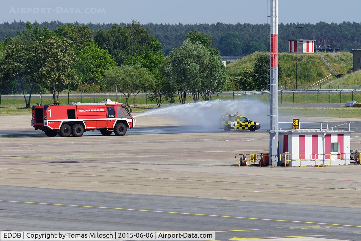 Berlin Brandenburg International Airport, Berlin Germany (EDDB) - They look to have fun ...